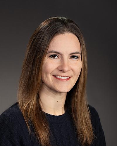 Photo of Jenn Holmes